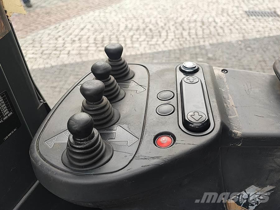 Linde R14X-03 Wózki widłowe wysokiego składowania