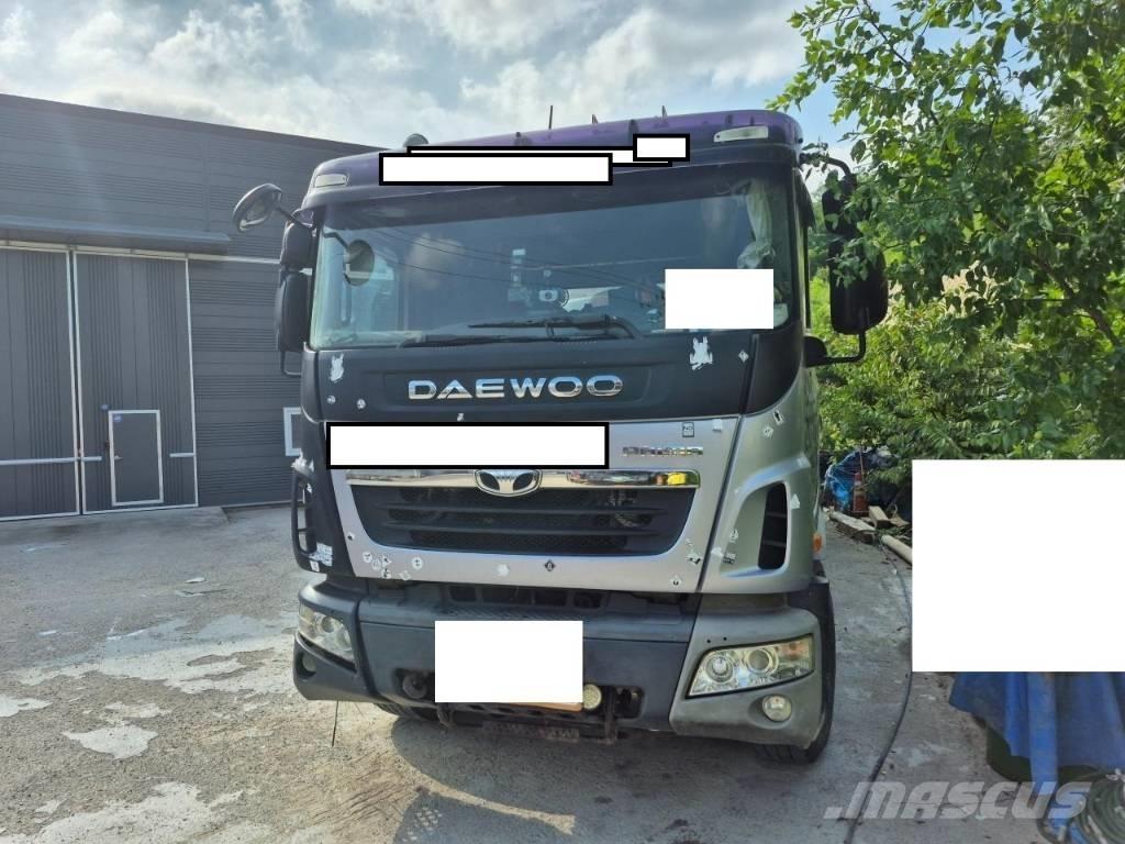 KCP KCP42ZX5170 Samojezdne pompy do betonu