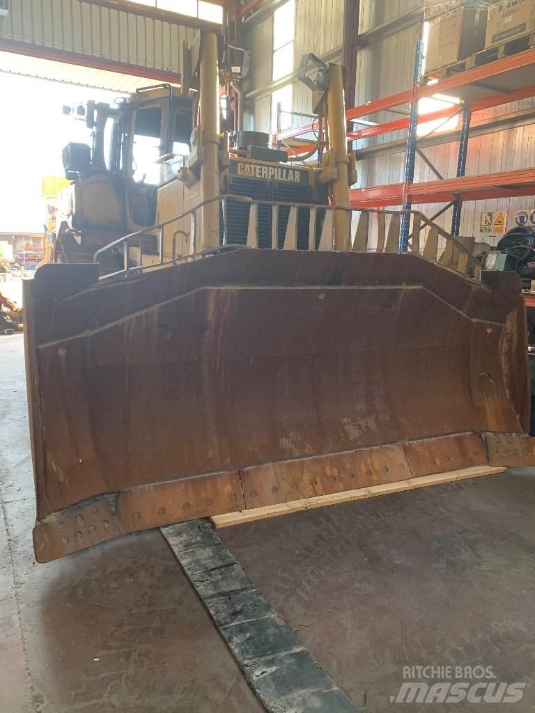 CAT D 8 R II Spycharki gąsienicowe