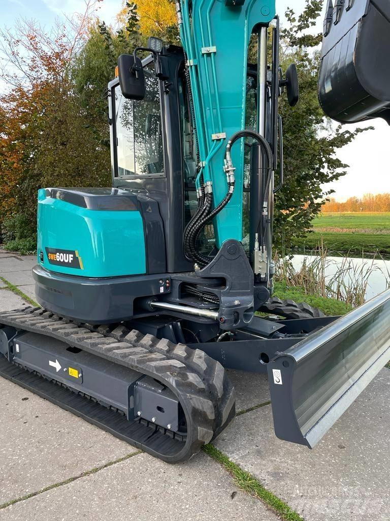 Sunward SWE60UF Minikoparki