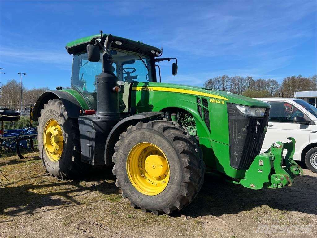 John Deere 8320 R Ciągniki rolnicze