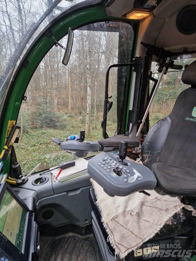John Deere 1270 E Harwestery