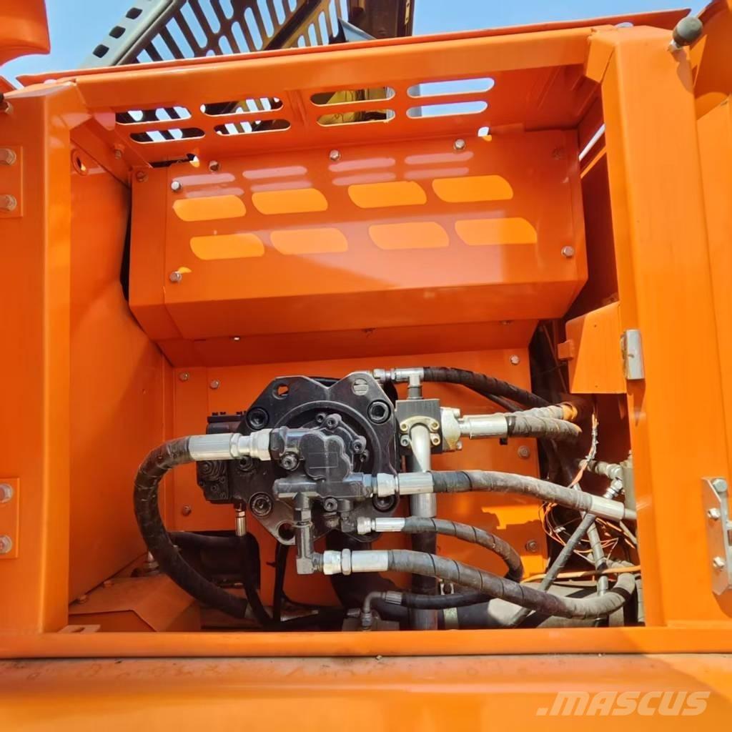 Doosan DX 225 LC Koparki gąsienicowe