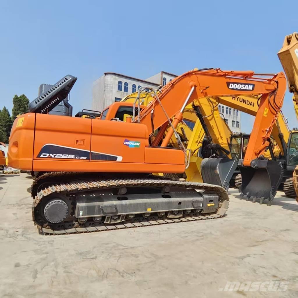 Doosan DX 225 LC Koparki gąsienicowe