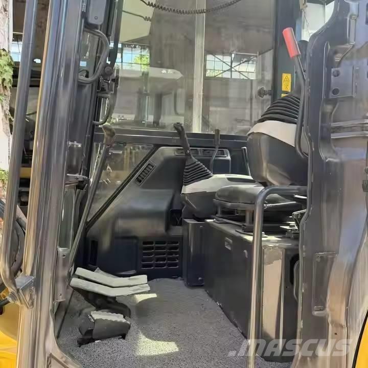 Komatsu PC55MR Minikoparki