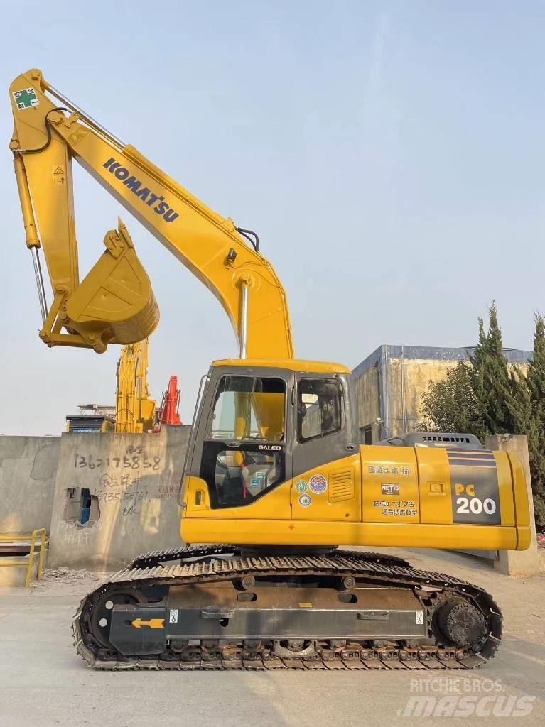 Komatsu PC 200-7 Koparki gąsienicowe
