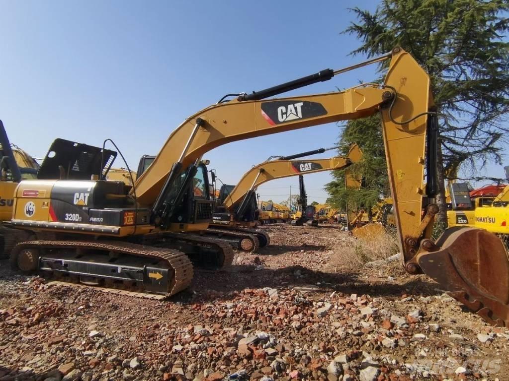 CAT 320 Midikoparki  7t - 12t