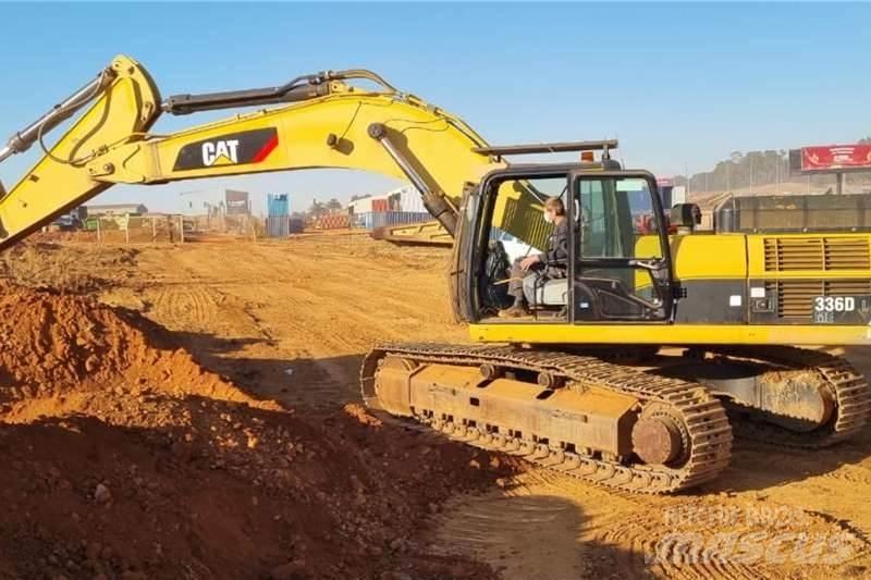 CAT 336D Minikoparki