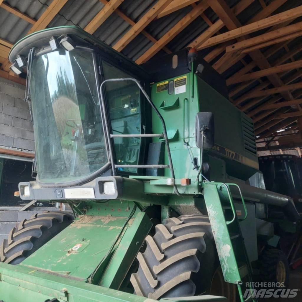 John Deere 1177 Kombajny zbożowe
