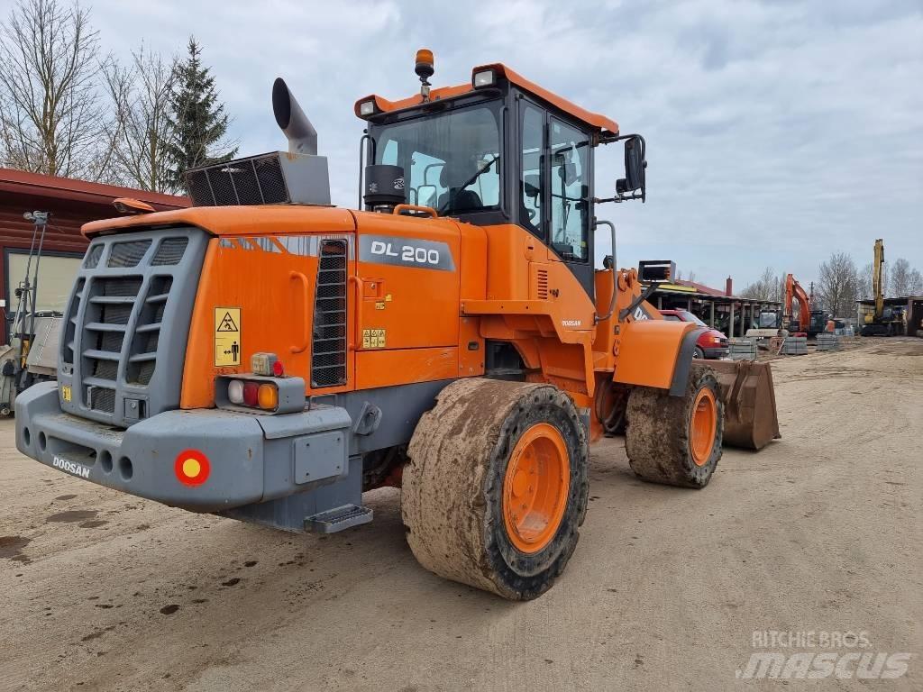 Doosan DL 200-3 Ładowarki kołowe