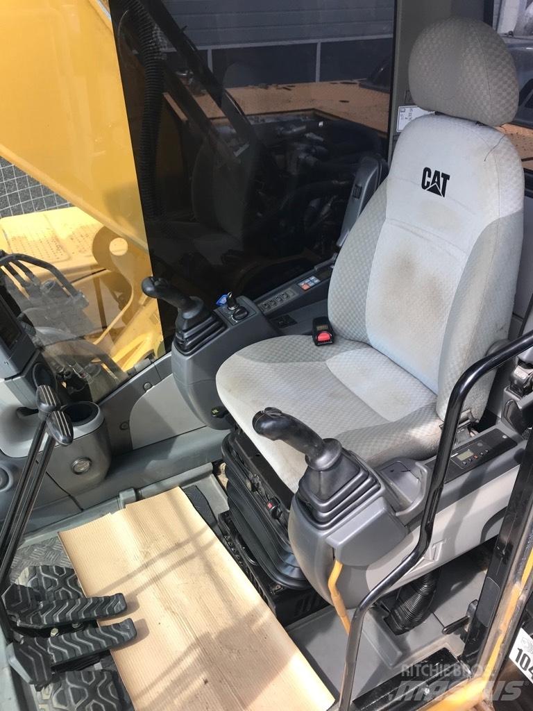 CAT 324D Koparki gąsienicowe