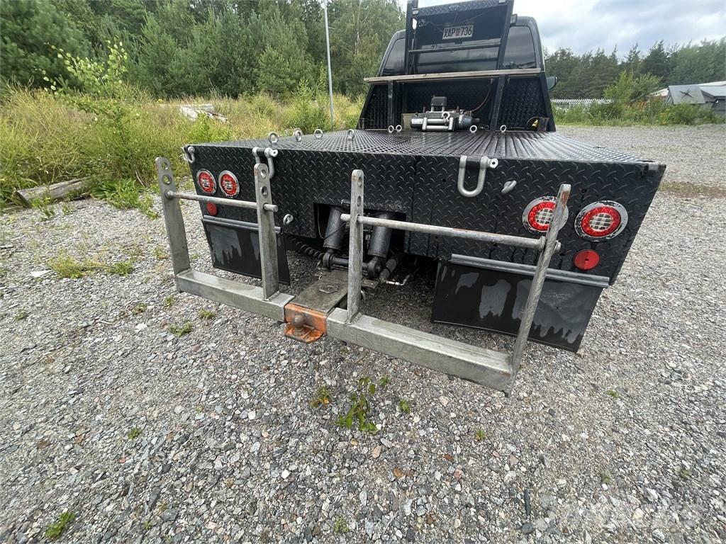Chevrolet 4x4 3500 Samochody ratownicze pomocy drogowej
