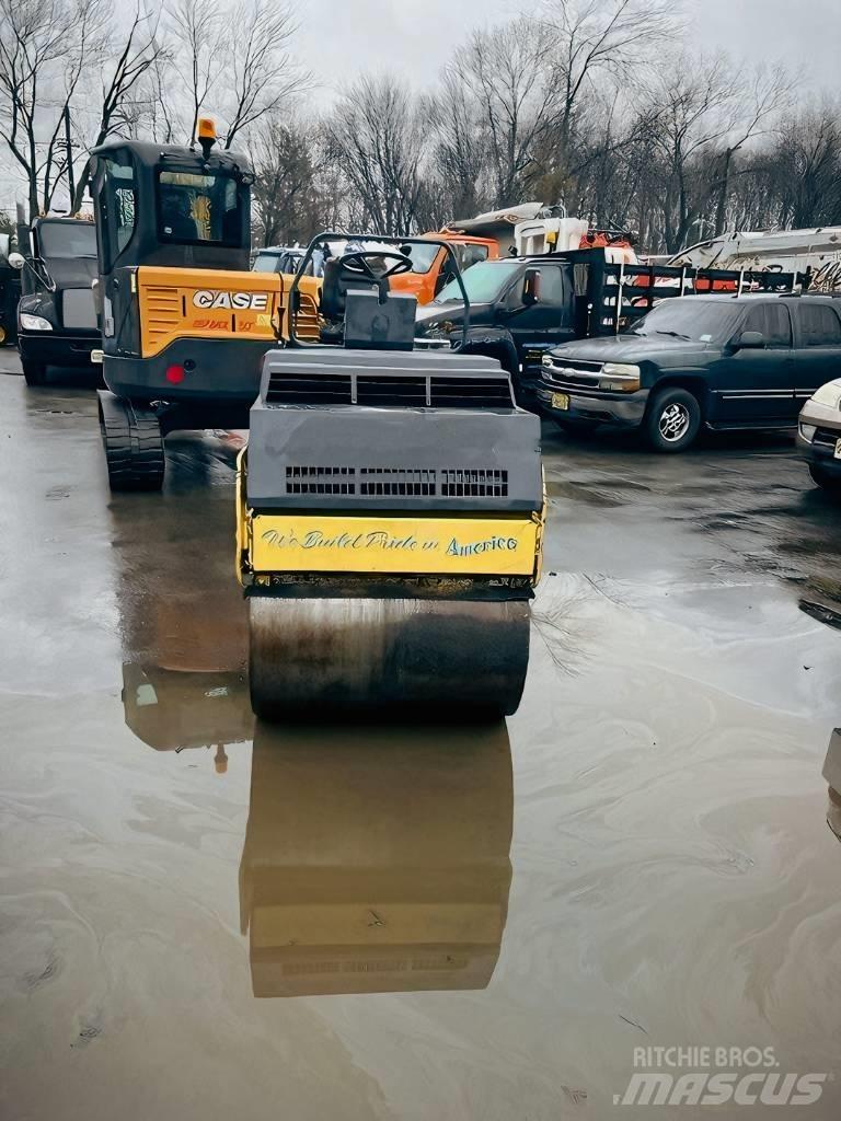 Bomag BW 100 AD-3 Walce dwubębnowe