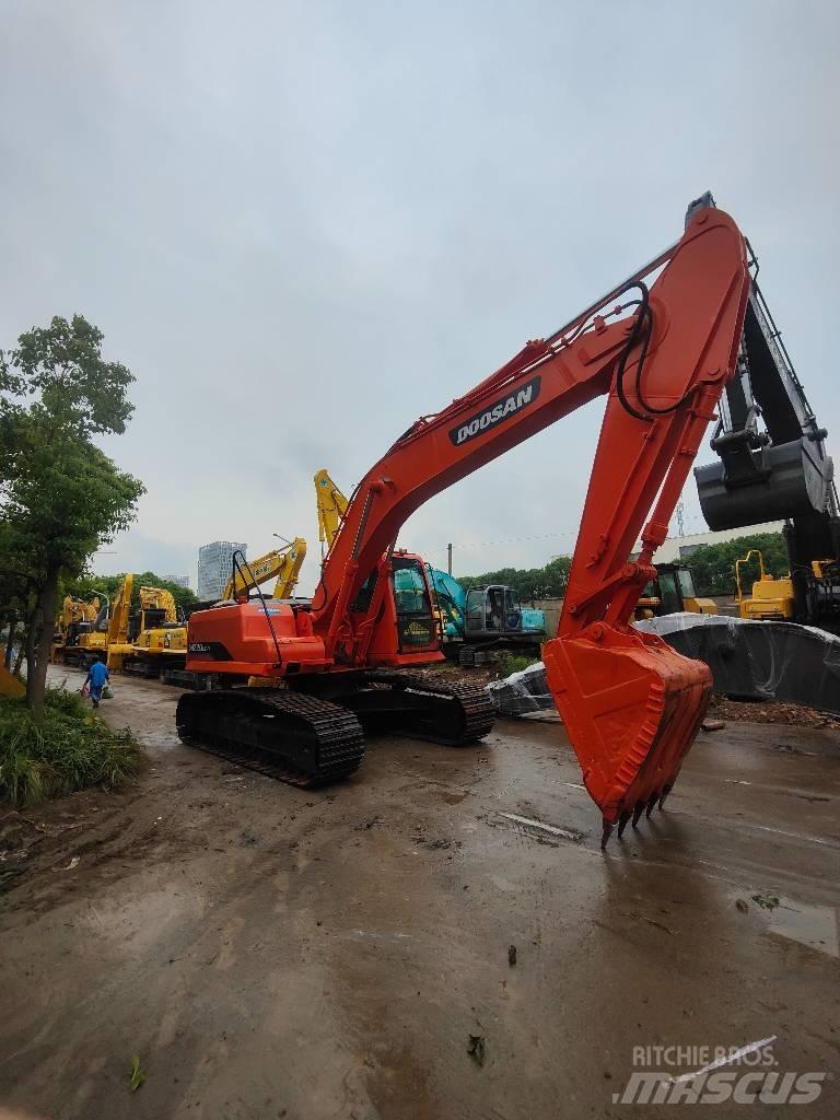 Doosan 220 LC-7 Koparki gąsienicowe