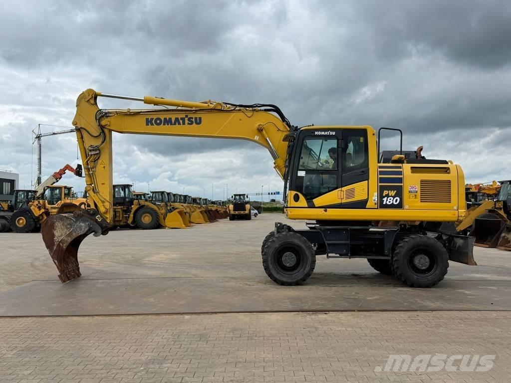 Komatsu PW180-11 Koparki kołowe