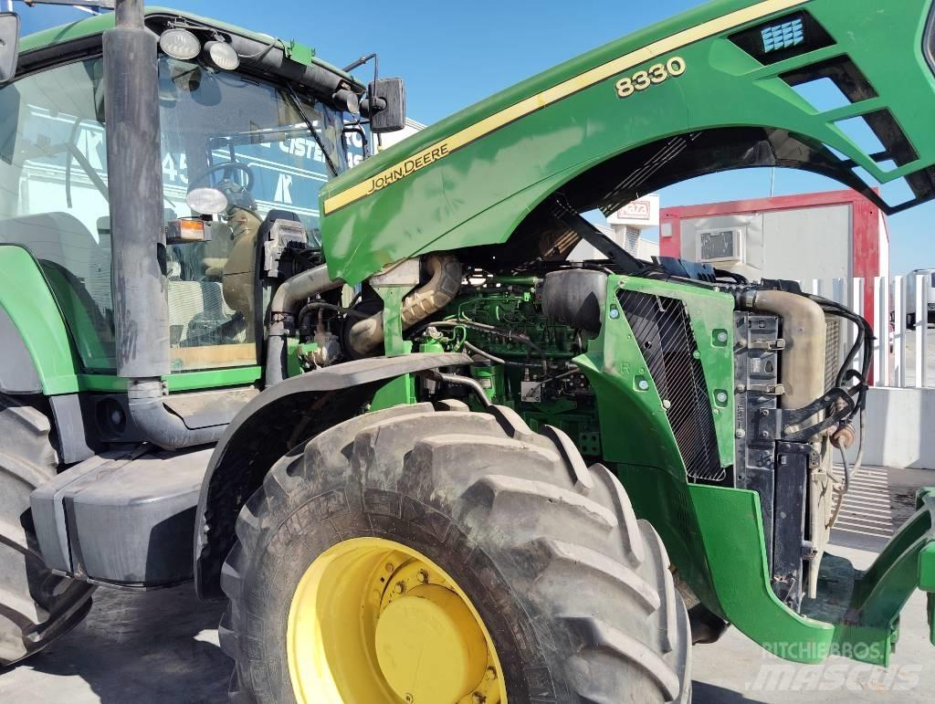 John Deere 8330 Ciągniki rolnicze