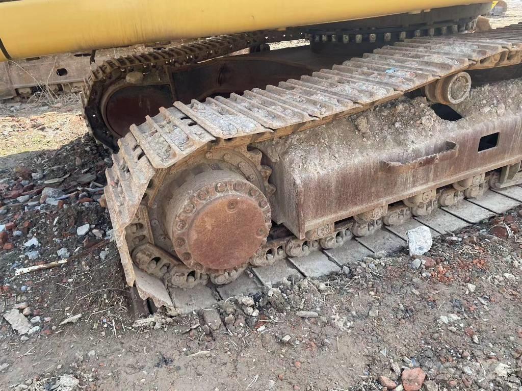 CAT 329d Koparki z długim ramieniem