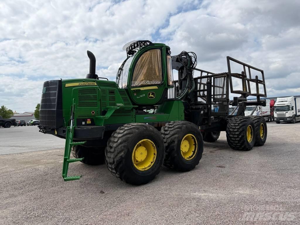 John Deere 1910G Forwardery