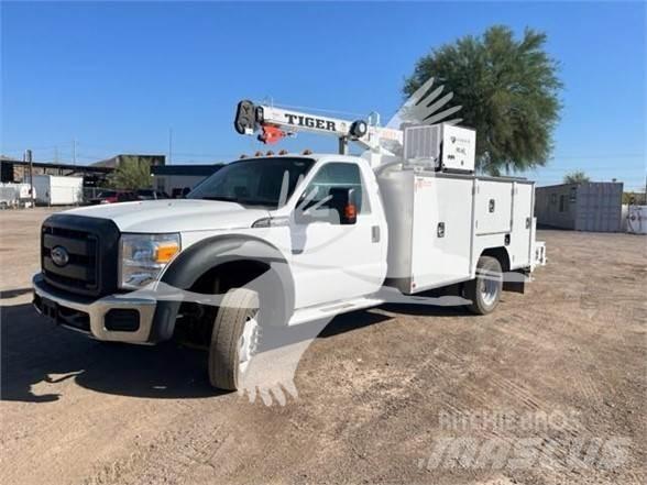 Ford F550 Maszyny budowlane - Inne