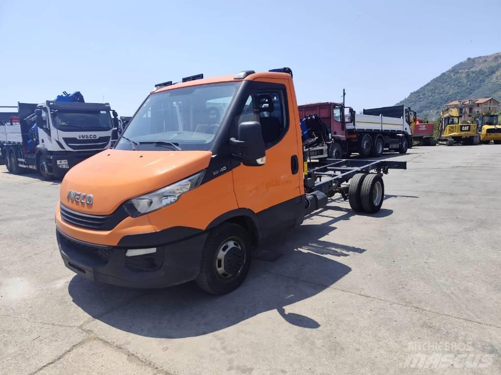 Iveco Daily 35-140 Żurawie samochodowe
