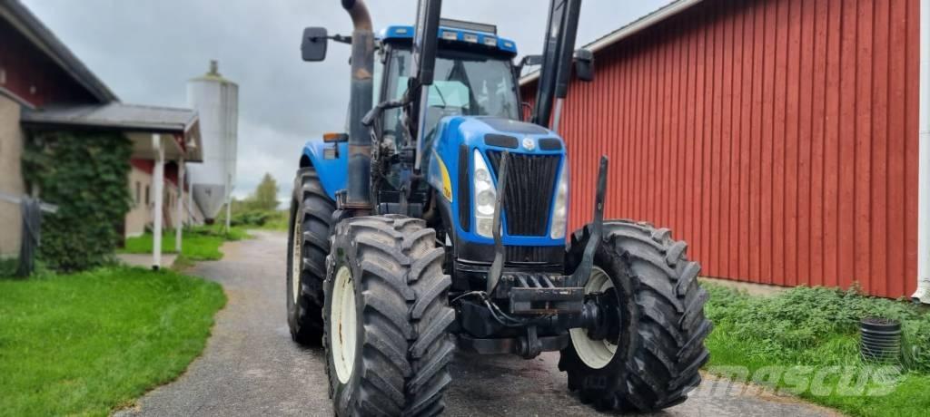 New Holland T 8040 Ciągniki rolnicze