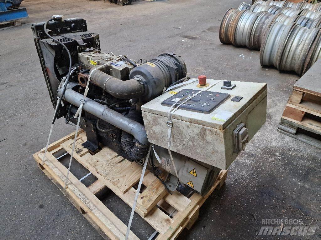 Perkins 404D-22 Transport - Inne