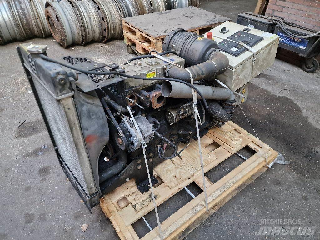 Perkins 404D-22 Transport - Inne