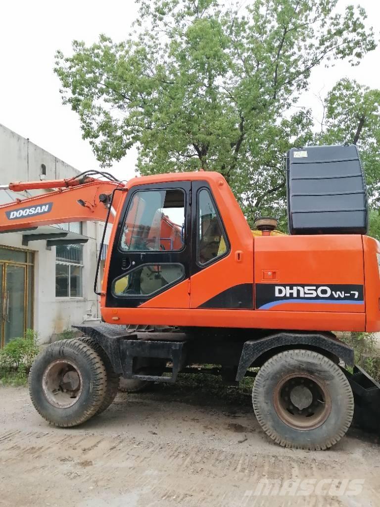 Doosan DH 150 W-7 Koparki gąsienicowe
