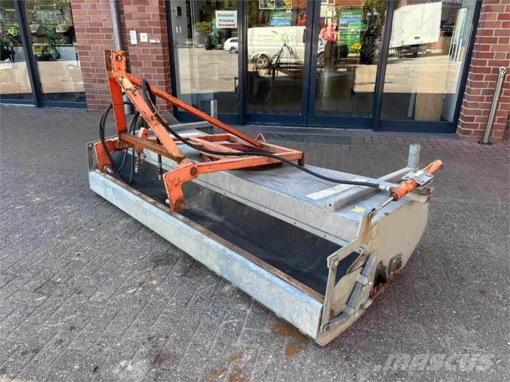 Briri SH245 Zamiatarki - Zgarniarki - Odśnieżarki