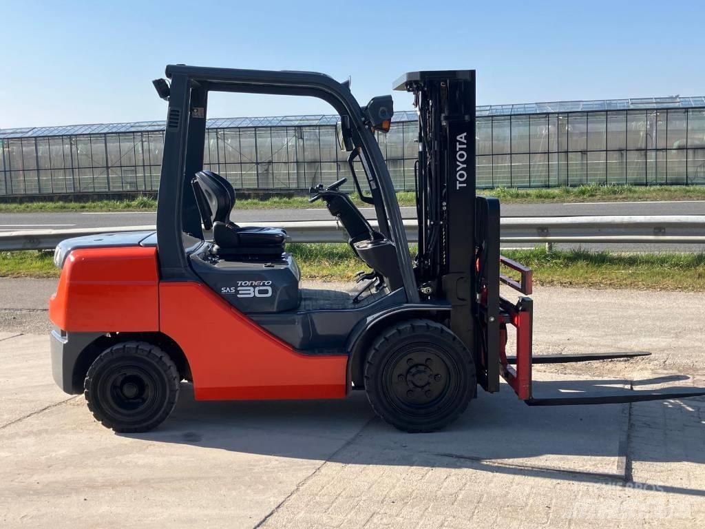 Toyota 52-8 FDF 30 Wózki Diesla