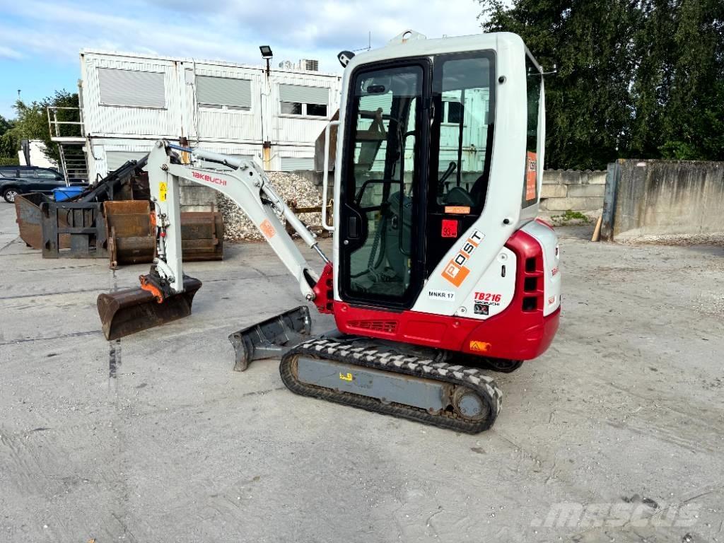 Takeuchi TB 216 Minikoparki