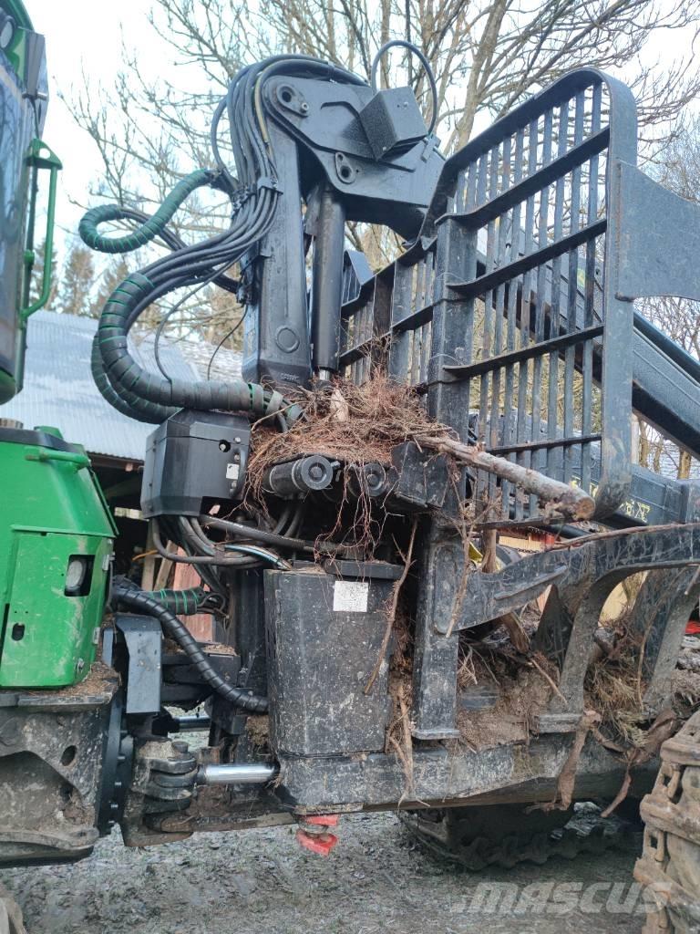 John Deere 1110 E Forwardery