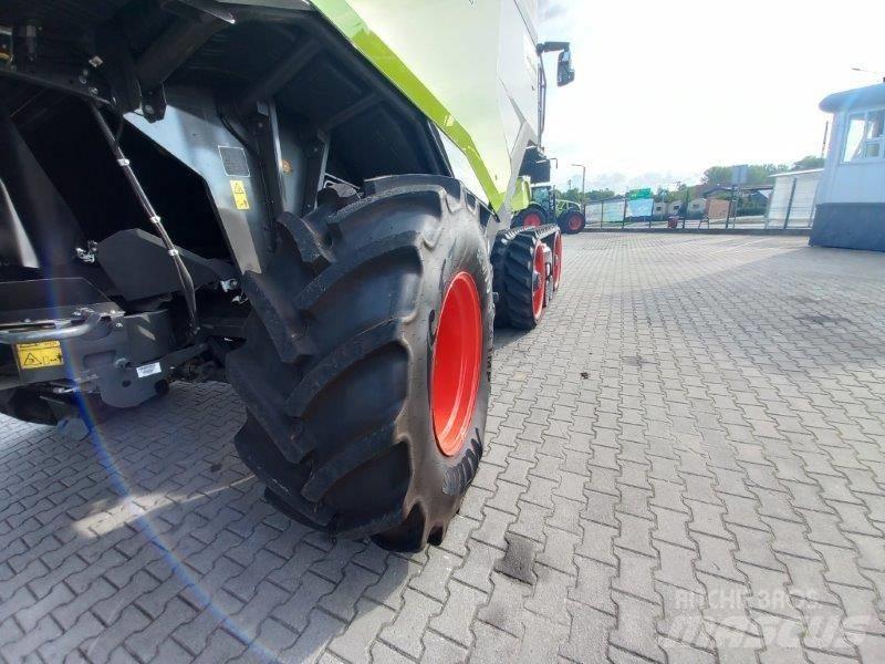 CLAAS Lexion 8800 TT Kombajny zbożowe