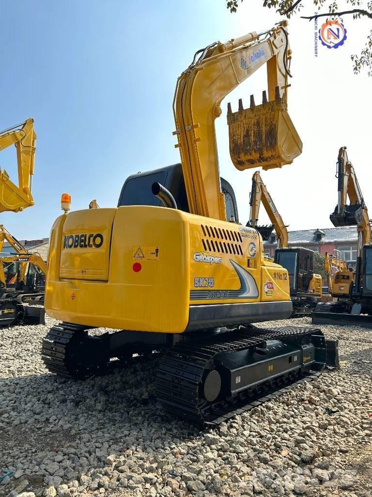 Kobelco SK 75 Midikoparki  7t - 12t