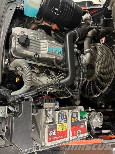 Toyota 02-8 FDF 30 Wózki Diesla