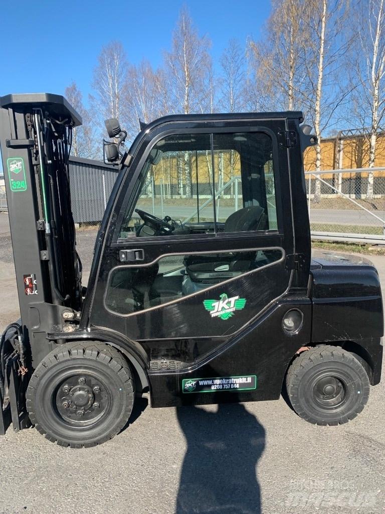 Toyota 02-8 FDF 30 Wózki Diesla