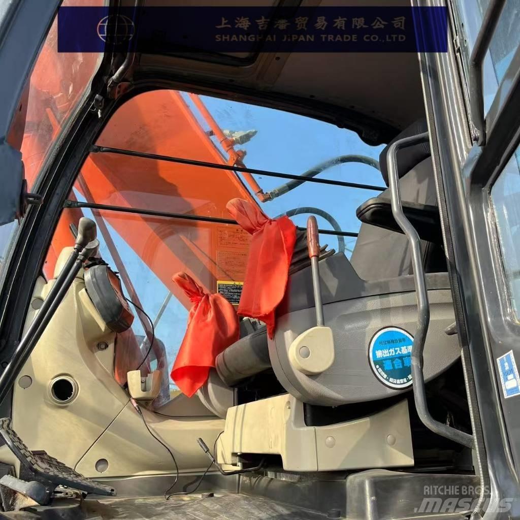 Hitachi ZX 240 Koparki gąsienicowe