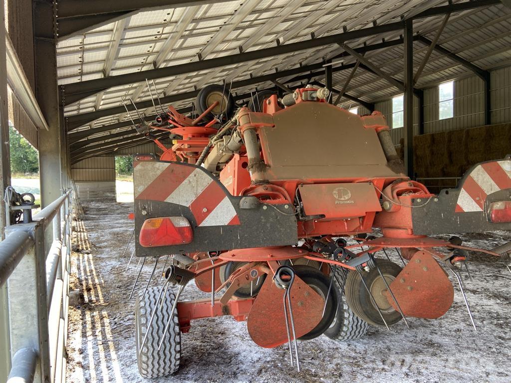 Kuhn GF 13012 T Zgrabiarki i przetrząsacze