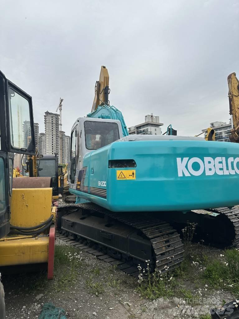 Kobelco SK 200 Koparki gąsienicowe