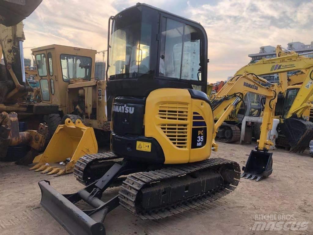 Komatsu PC35 Minikoparki