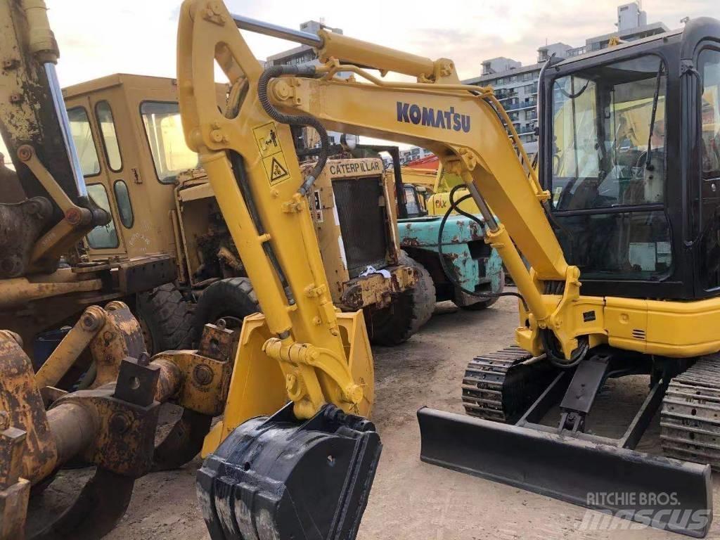 Komatsu PC35 Minikoparki