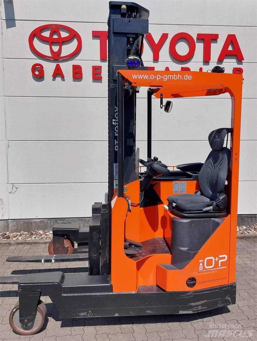Toyota FRE270 Wózki widłowe czterokierunkowe
