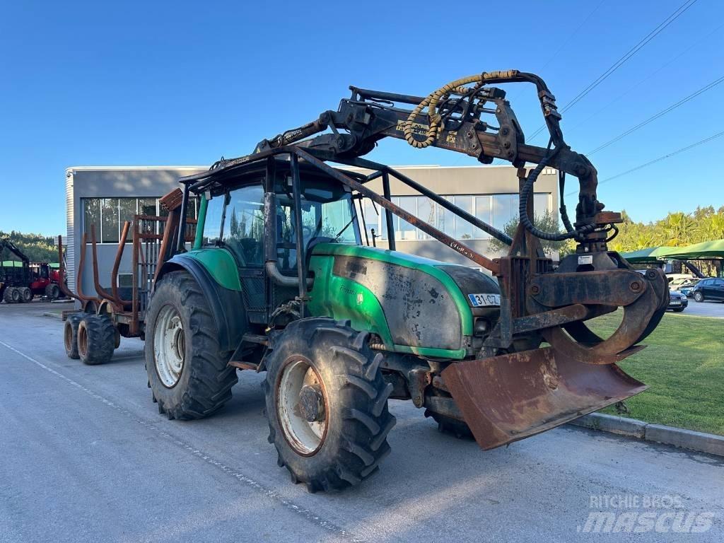 Valtra T130 Traktory leśne