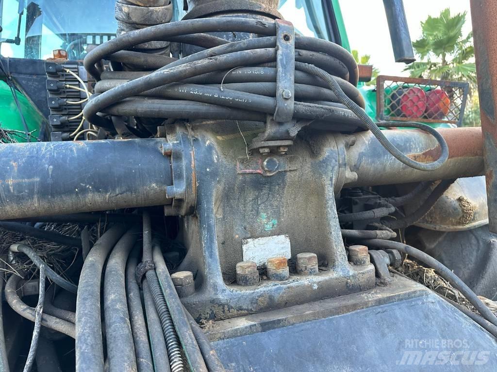Valtra T130 Traktory leśne
