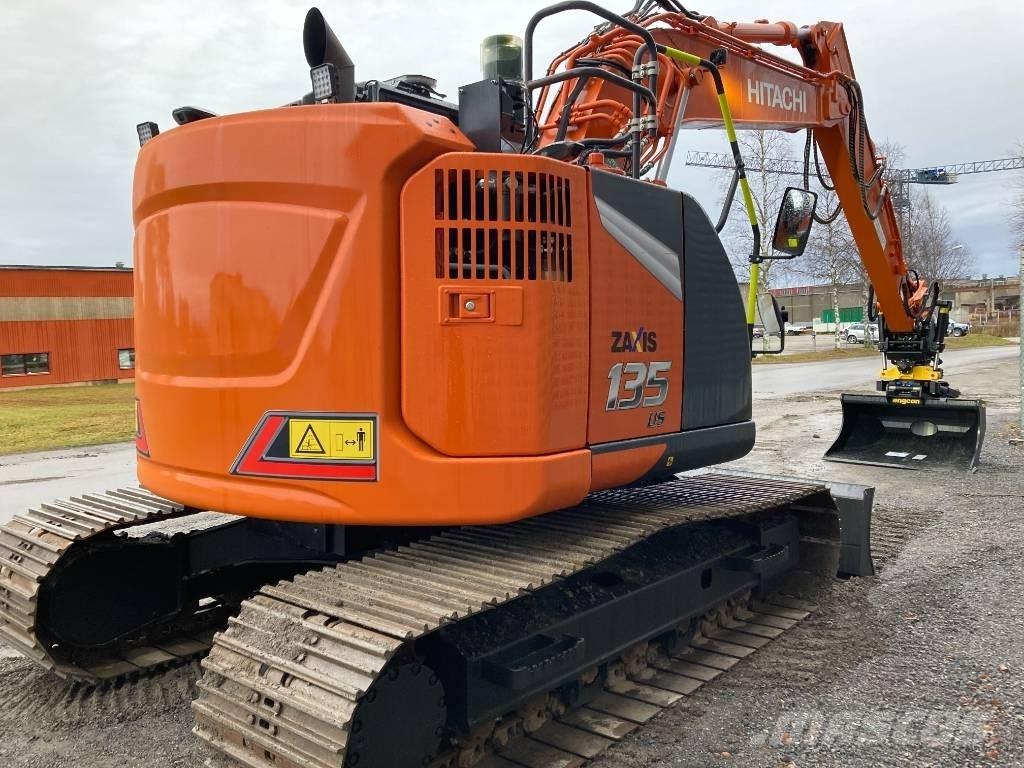 Hitachi ZX 135 US-7 Koparki gąsienicowe