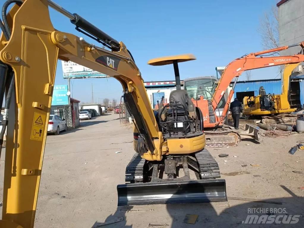 CAT 303 CR Minikoparki