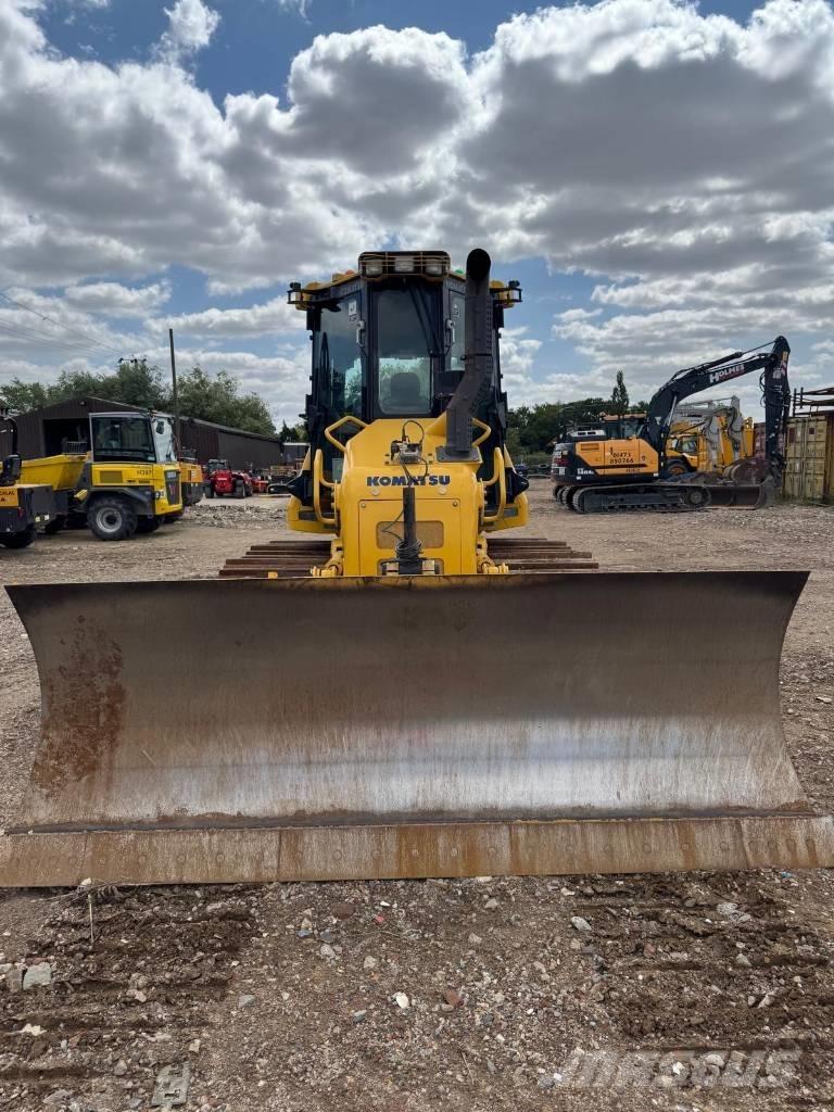 Komatsu D51PX-24 Spycharki gąsienicowe