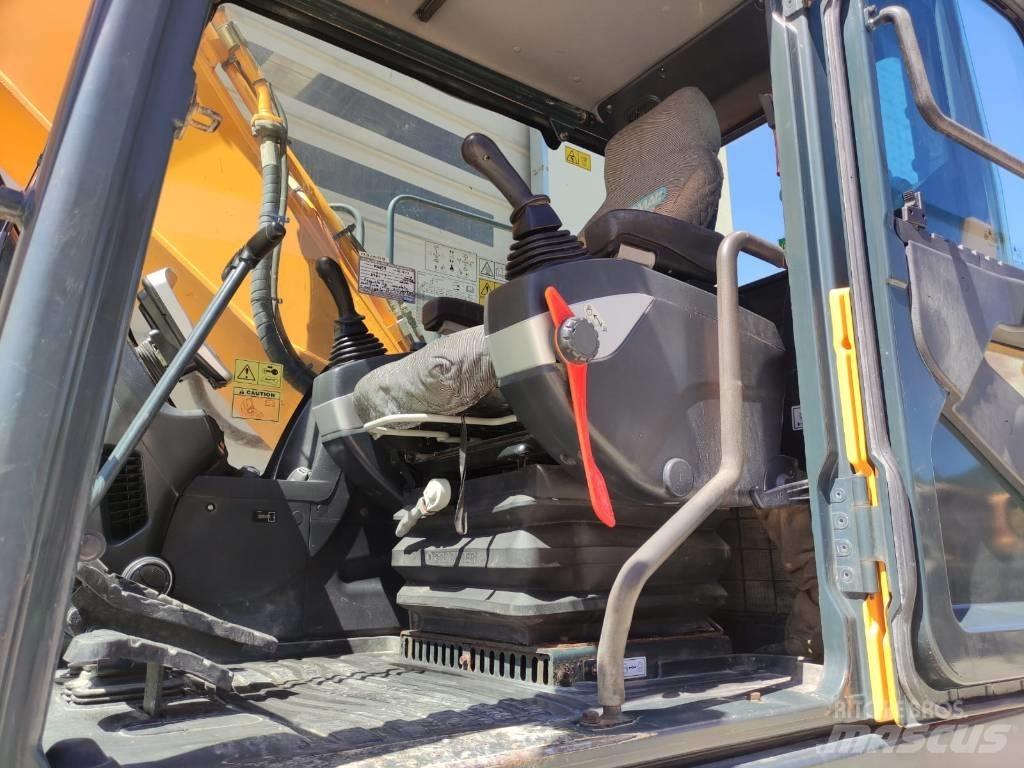 Hyundai HX 220 Koparki gąsienicowe