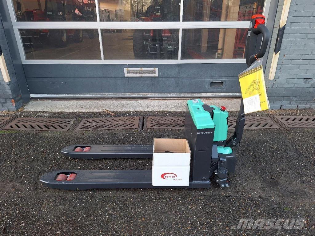 Mitsubishi PWL15 Wózki widłowe unoszące