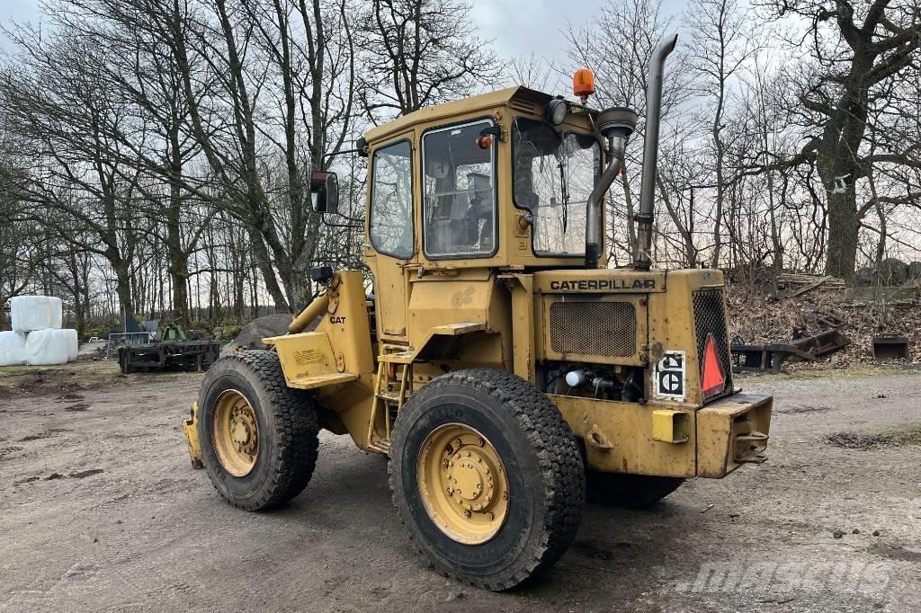 CAT 910 Ładowarki kołowe